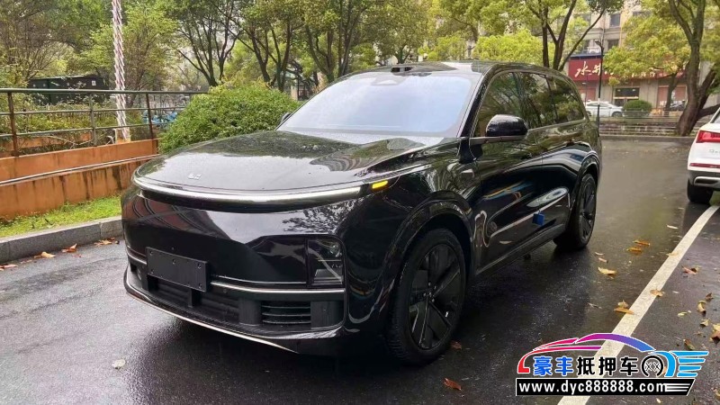 25年理想L9轿车抵押车出售