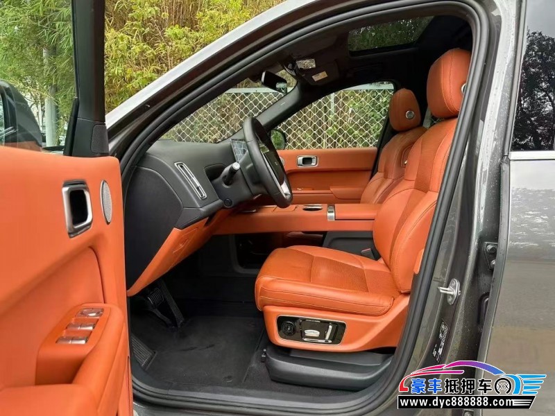 23年理想L9轿车抵押车出售