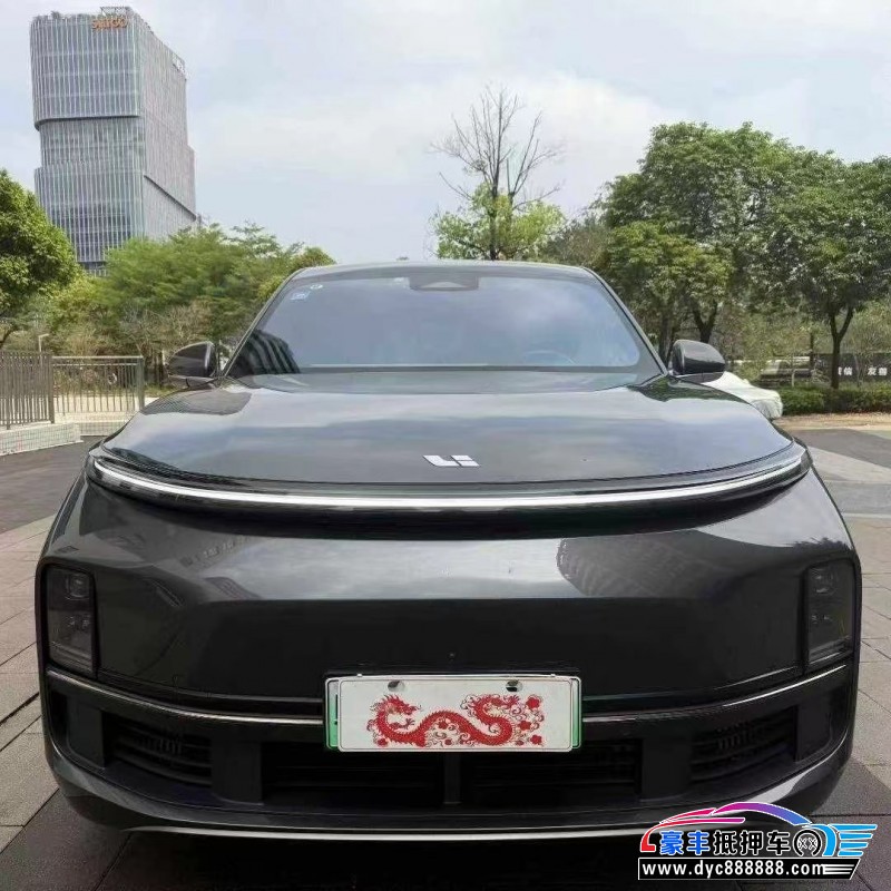 抵押车出售23年理想L9轿车