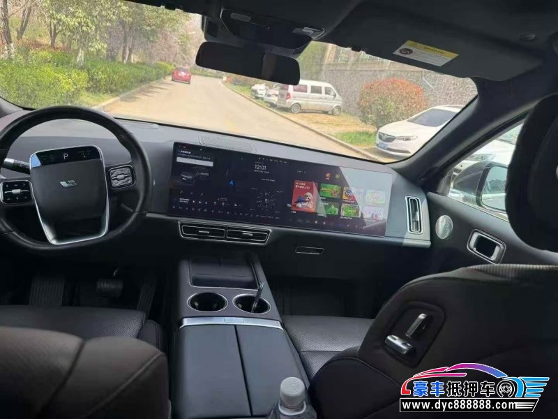 23年理想L9轿车抵押车出售