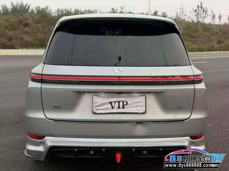 22年理想L9轿车抵押车出售