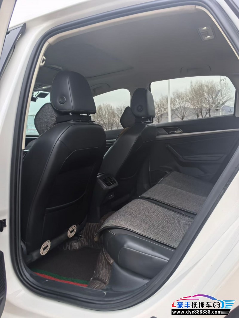 21年大众朗逸轿车抵押车出售