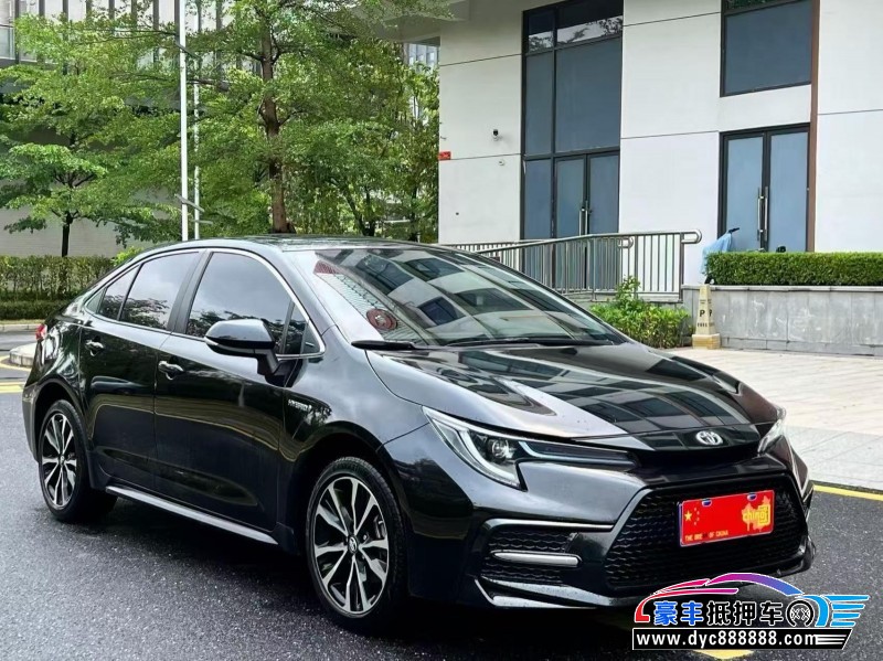 22年丰田雷凌轿车抵押车出售