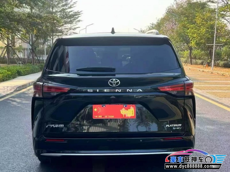 24年丰田塞纳轿车抵押车出售