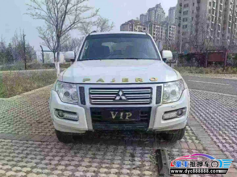 抵押车出售19年三菱帕杰罗轿车