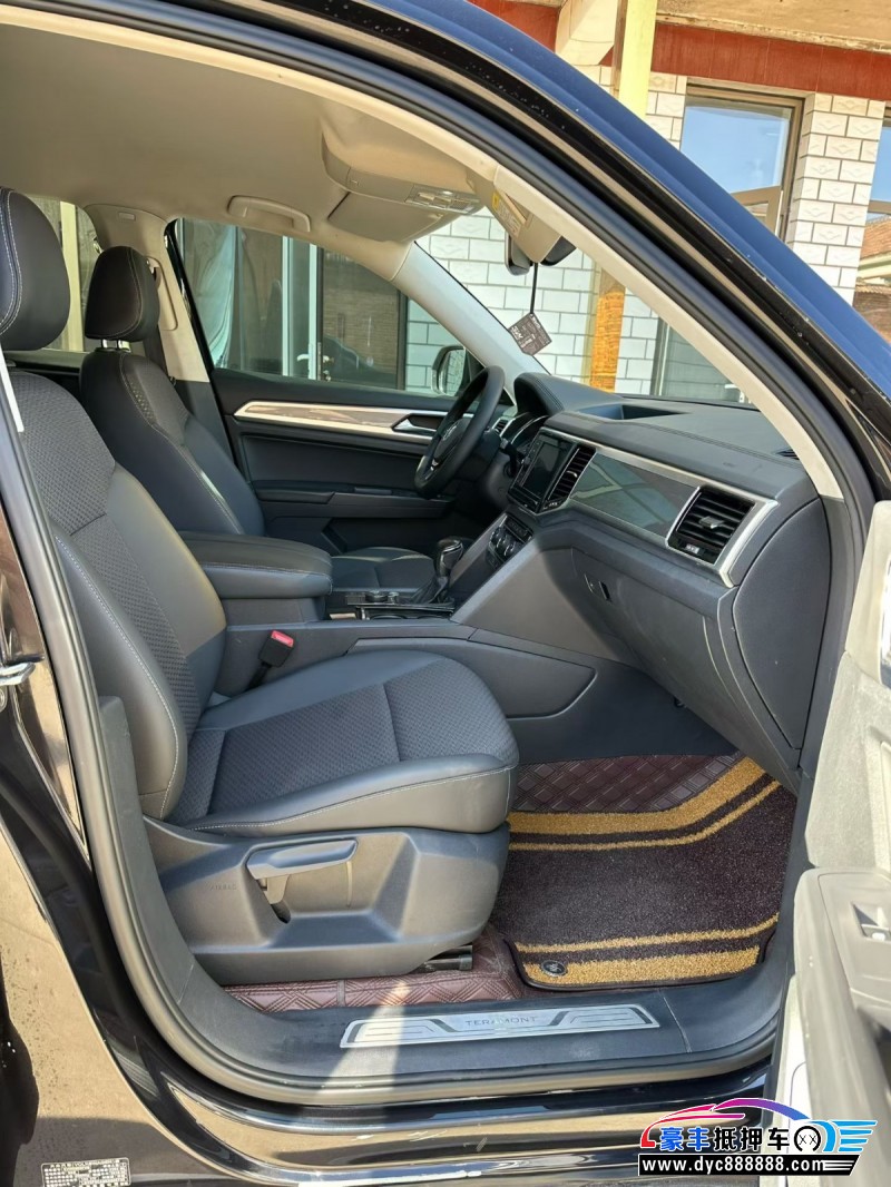 19年大众途昂轿车抵押车出售