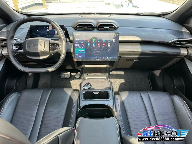 25年东风风神L7轿车抵押车出售