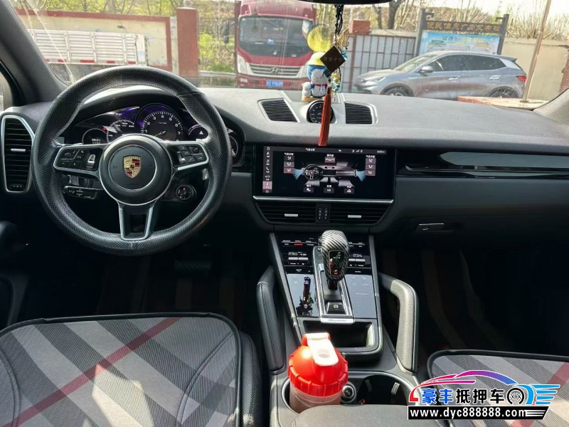 21年保时捷卡宴轿车抵押车出售