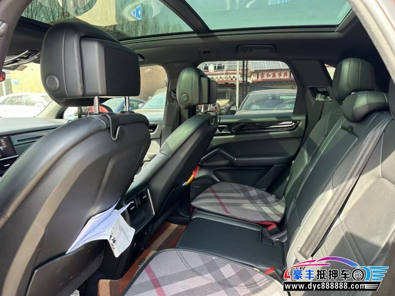 21年保时捷卡宴轿车抵押车出售