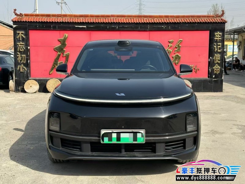 23年理想L9轿车