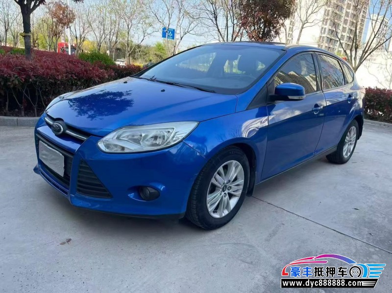 抵押车出售13年福特福克斯轿车