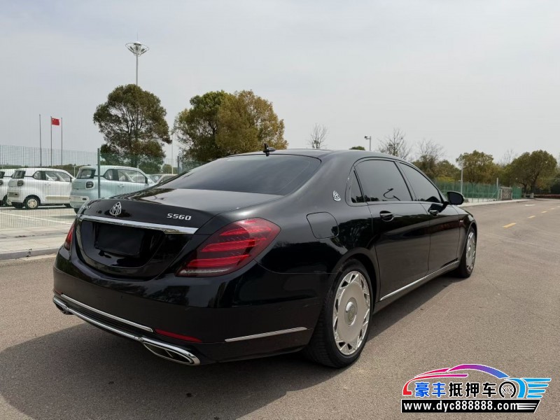 19年奔驰迈巴赫S级轿车抵押车出售