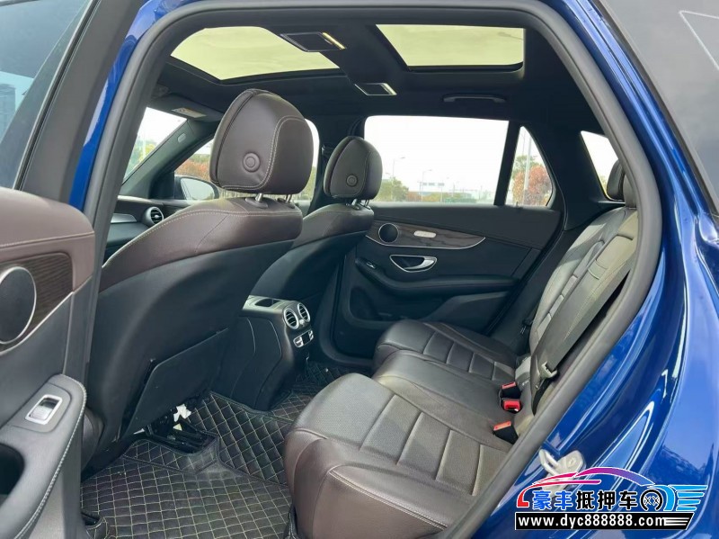 20年奔驰GLC轿车抵押车出售