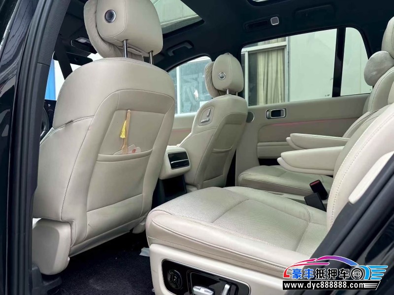 23年理想L8轿车抵押车出售