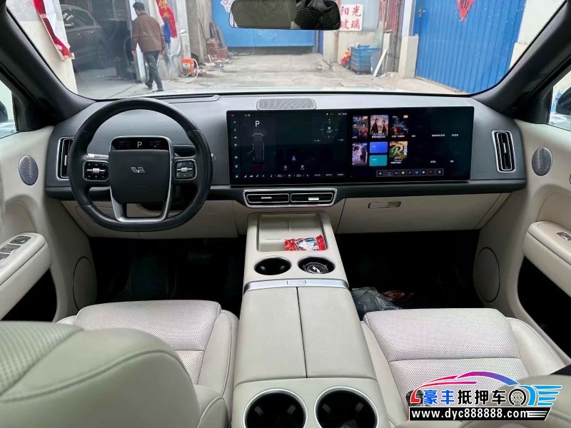 23年理想L8轿车抵押车出售