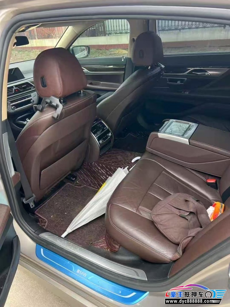 16年宝马7系轿车抵押车出售