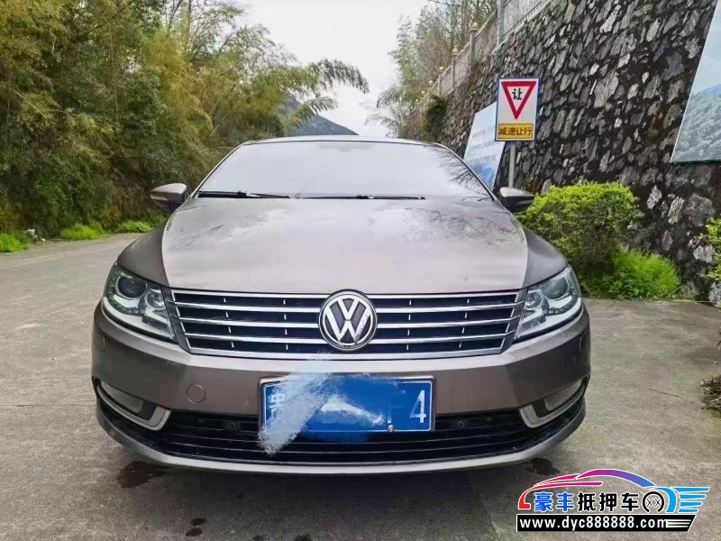 抵押车出售14年大众CC轿车