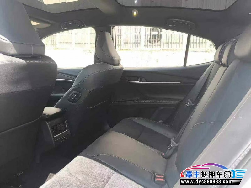 24年丰田凯美瑞轿车抵押车出售