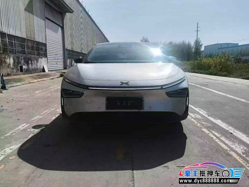 抵押车出售25年小鹏P7轿车