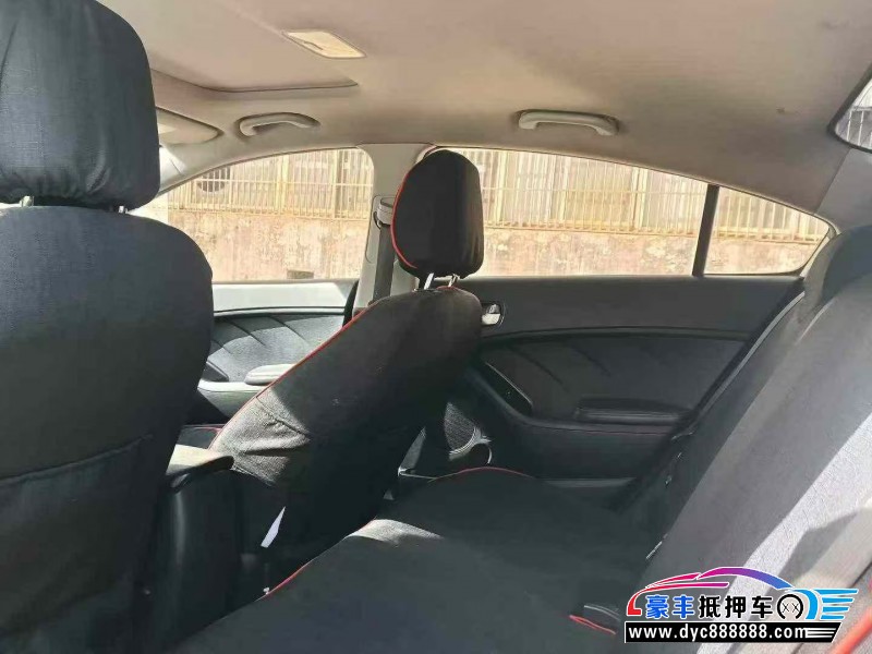 19年起亚K3轿车抵押车出售