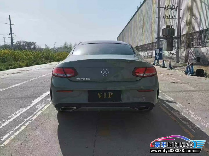 18年奔驰C轿车抵押车出售