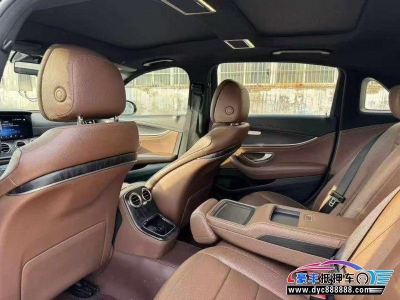 21年奔驰E轿车抵押车出售