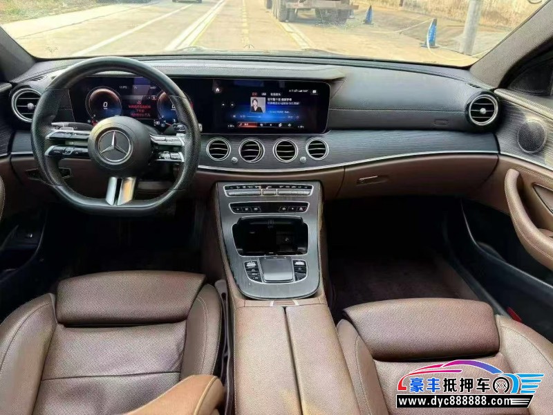 21年奔驰E轿车抵押车出售