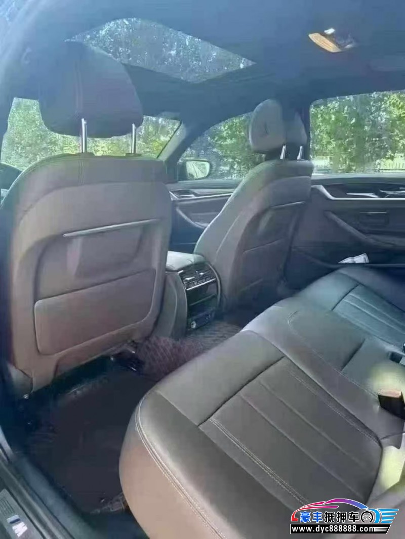 20年宝马5系轿车抵押车出售