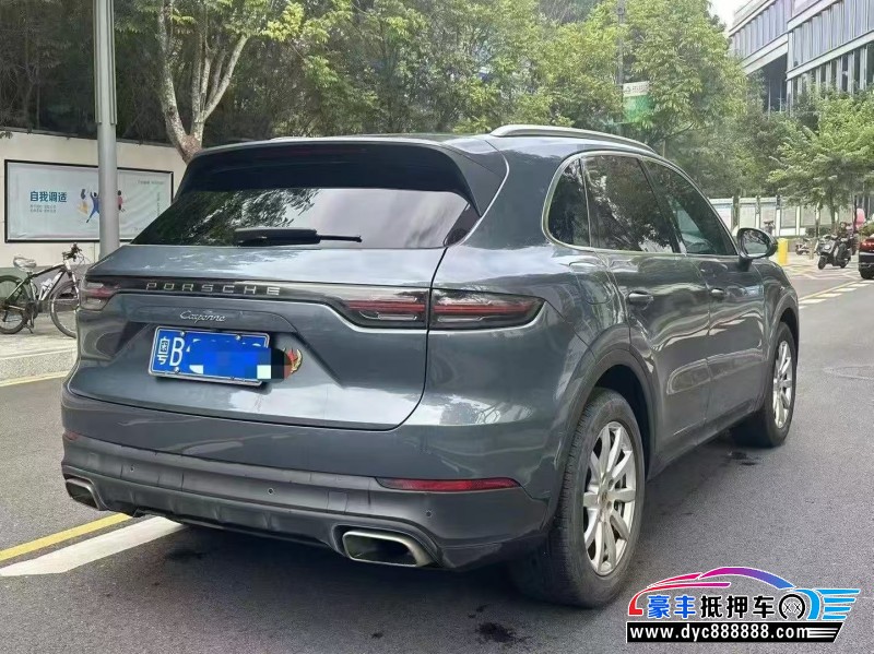 18年保时捷卡宴轿车抵押车出售