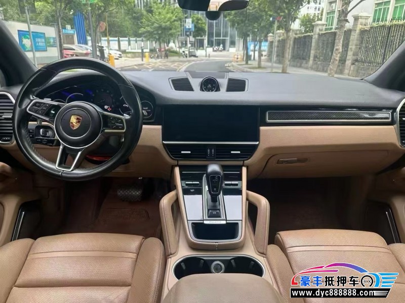 18年保时捷卡宴轿车抵押车出售