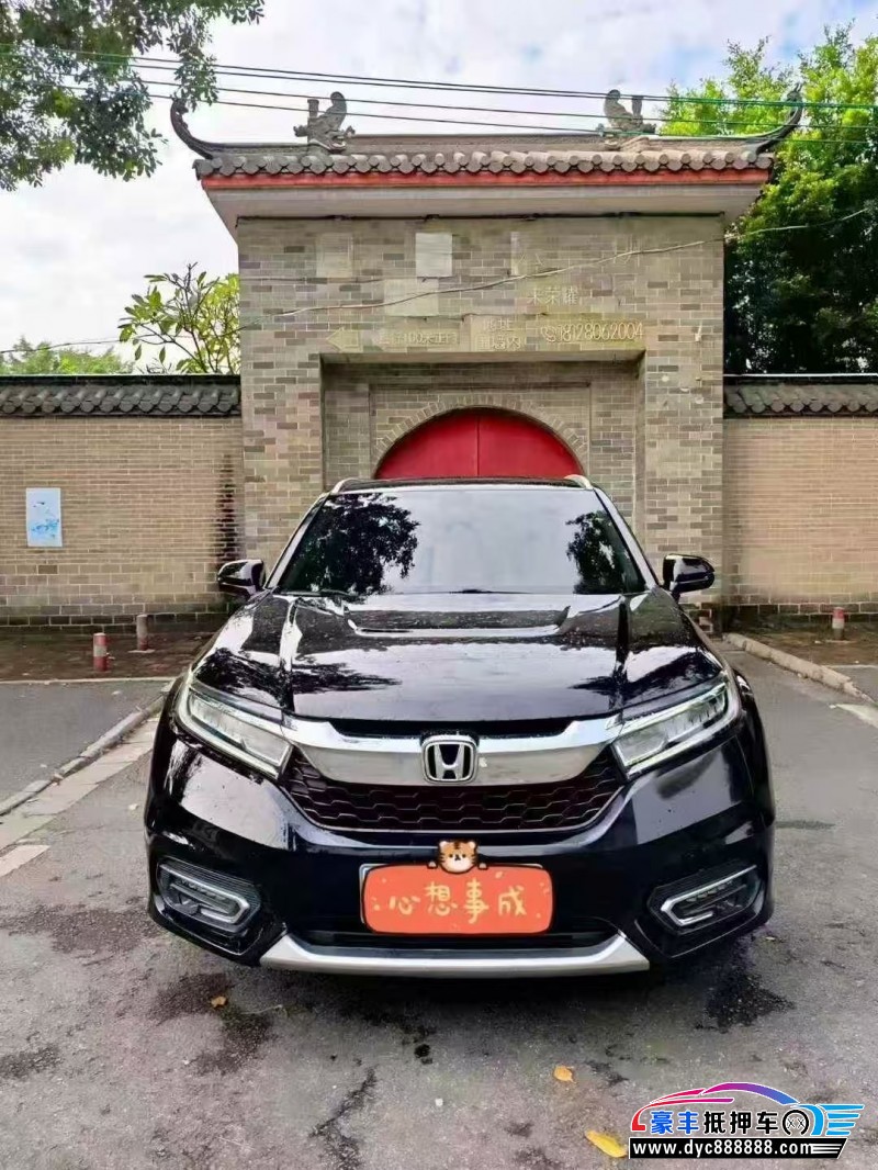 抵押车出售18年本田冠道轿车