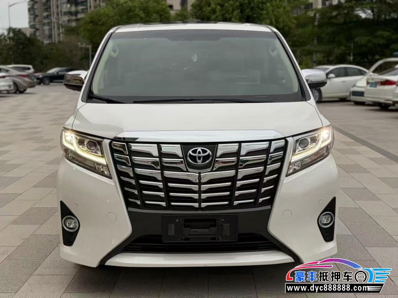 抵押车出售18年丰田埃尔法轿车