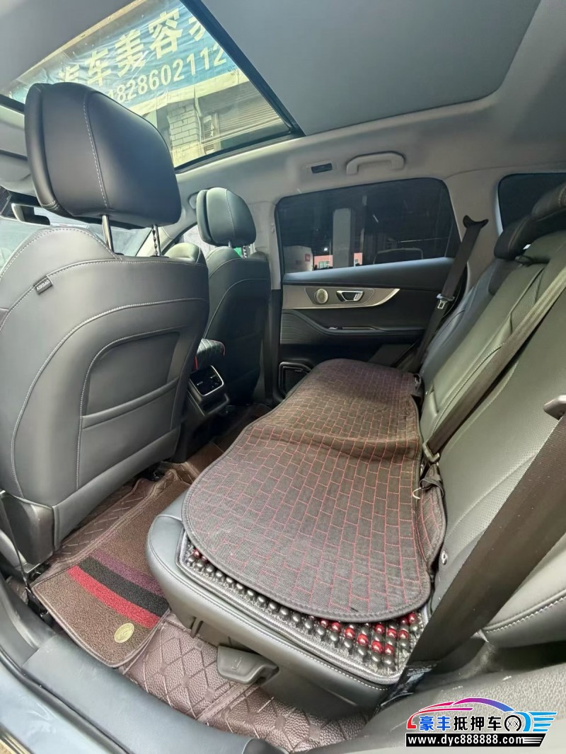 25年奇瑞瑞虎8轿车抵押车出售