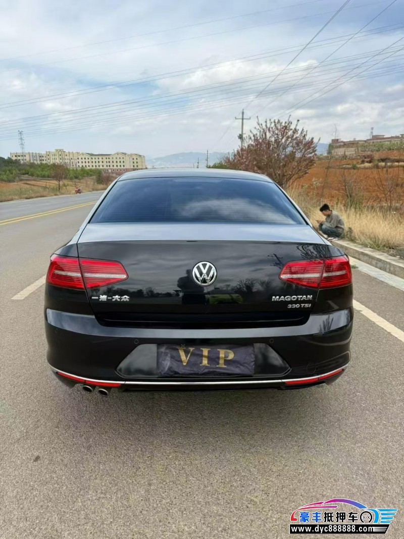 18年大众迈腾轿车抵押车出售