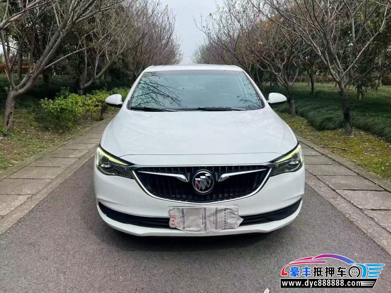 抵押车出售18年别克英朗轿车