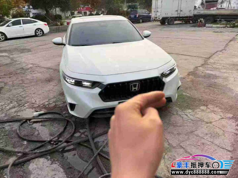 抵押车出售24年本田英诗派轿车