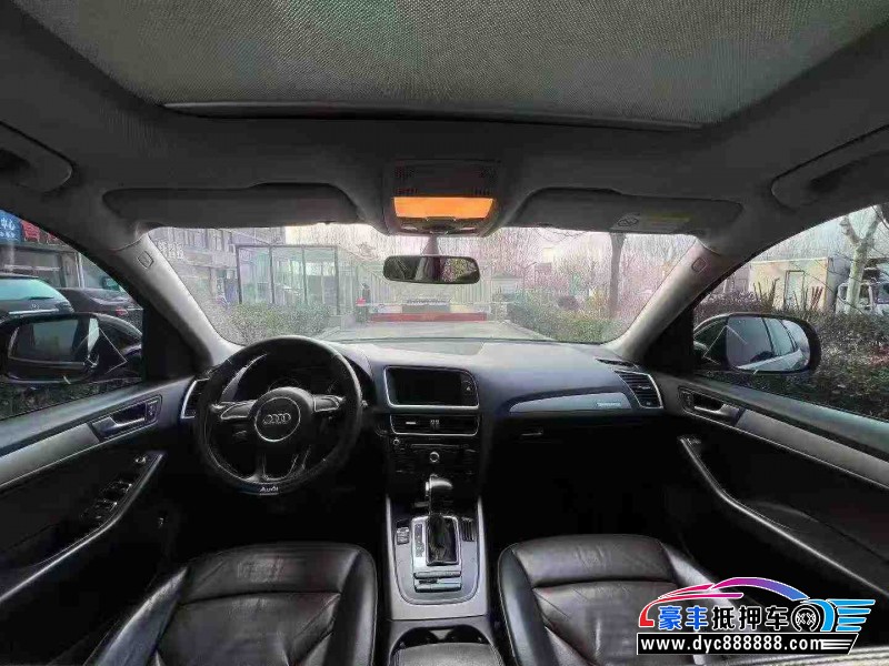 17年奥迪Q5轿车抵押车出售