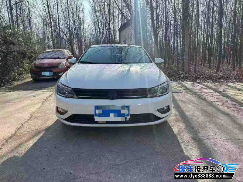 抵押车出售16年大众凌渡轿车