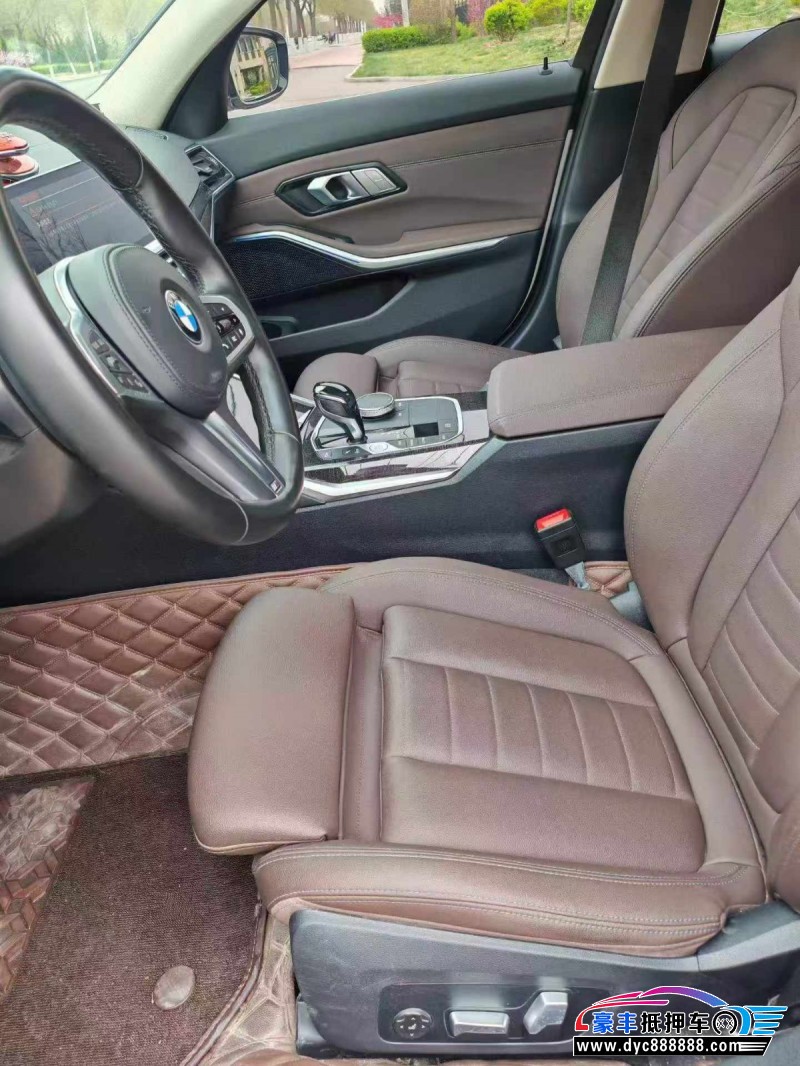 21年宝马3系轿车抵押车出售