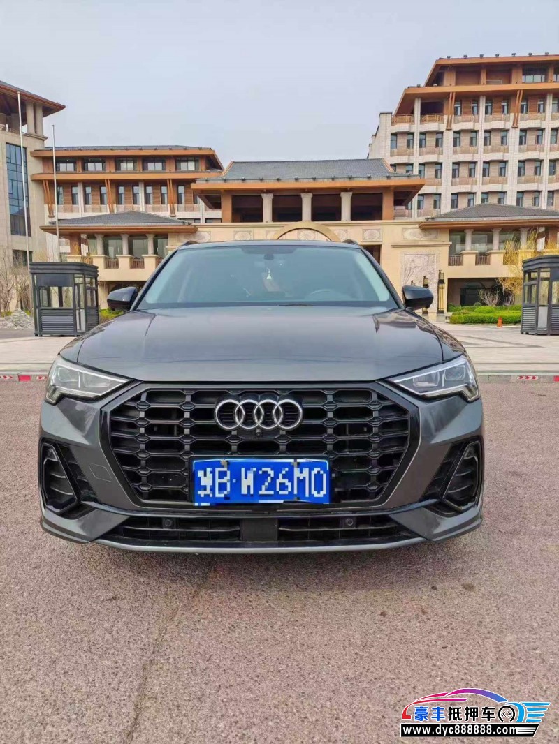 抵押车出售21年奥迪Q3轿车