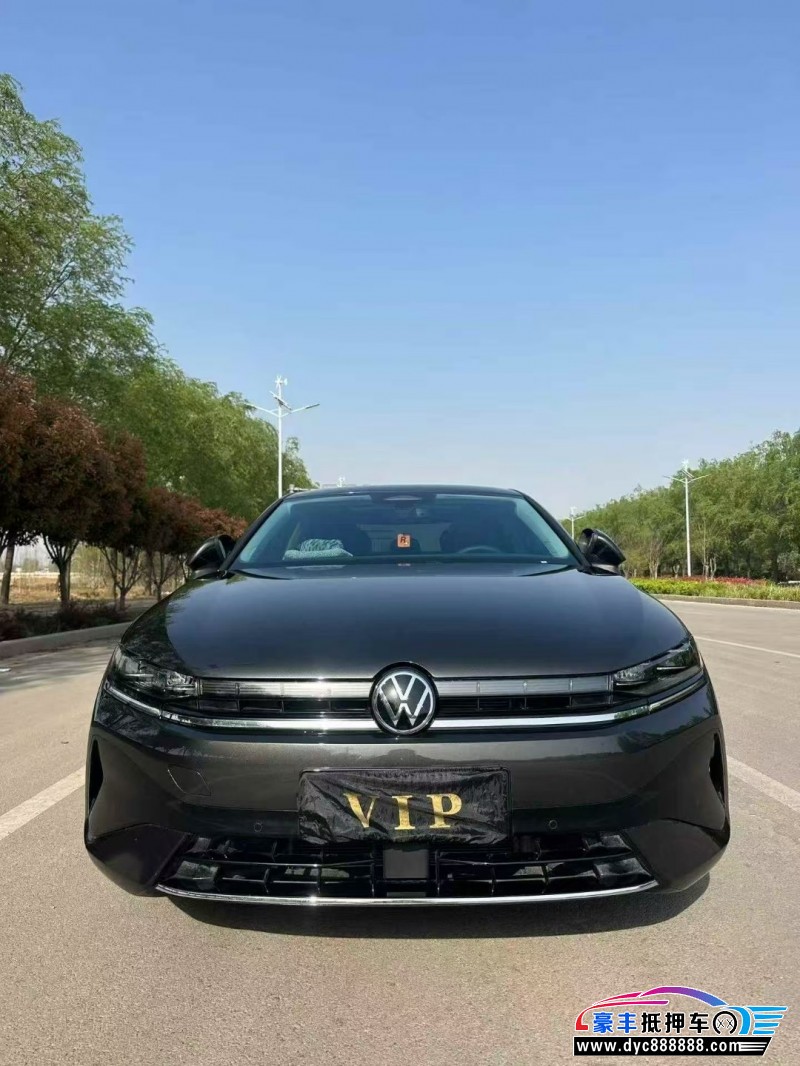 抵押车出售25年大众速腾轿车
