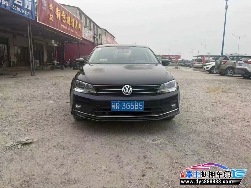 抵押车出售17年大众速腾轿车