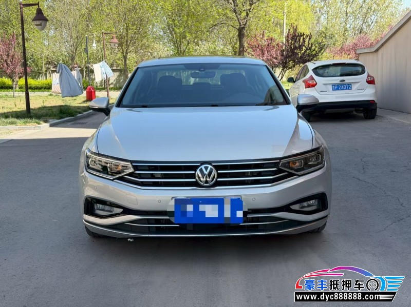 抵押车出售20年大众迈腾轿车
