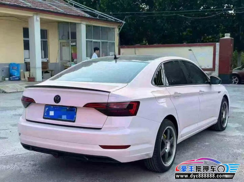 21年大众速腾轿车抵押车出售