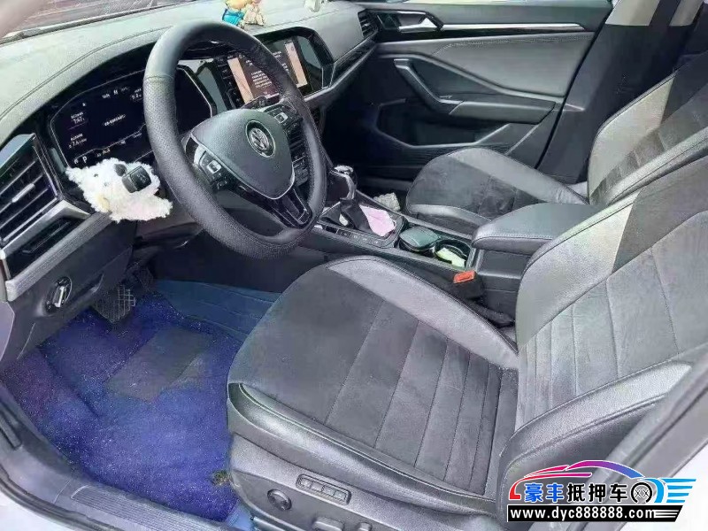 21年大众速腾轿车抵押车出售