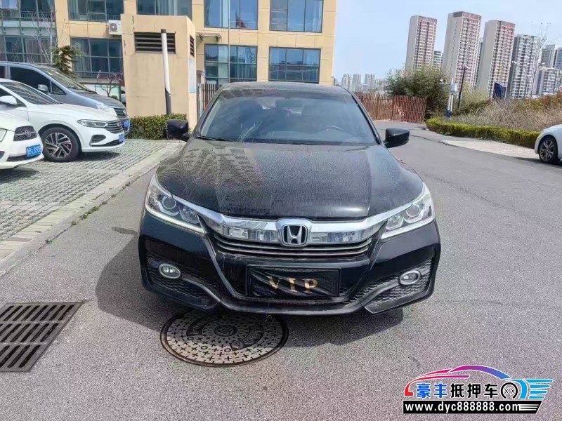 抵押车出售17年本田雅阁轿车