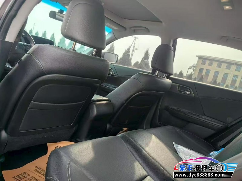 15年本田雅阁轿车抵押车出售