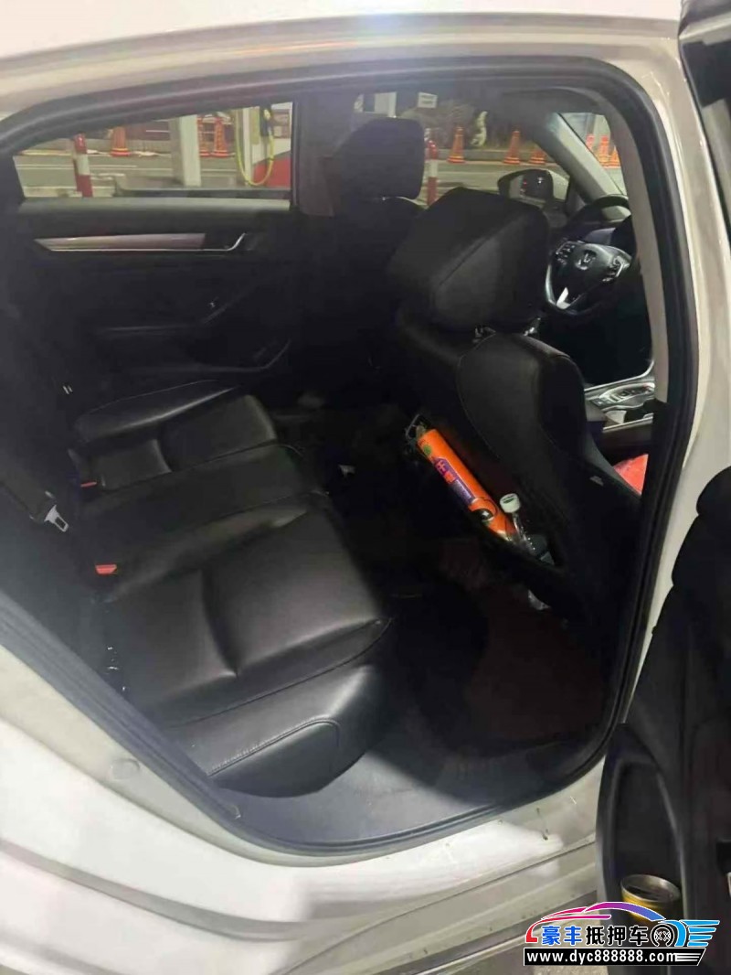 23年本田雅阁轿车抵押车出售