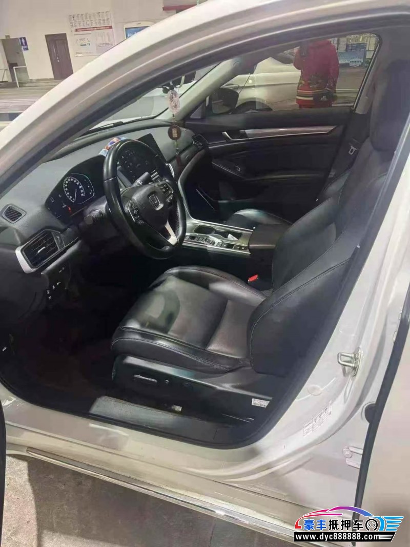 23年本田雅阁轿车抵押车出售