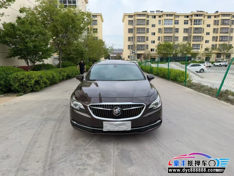 抵押车出售16年别克君越轿车